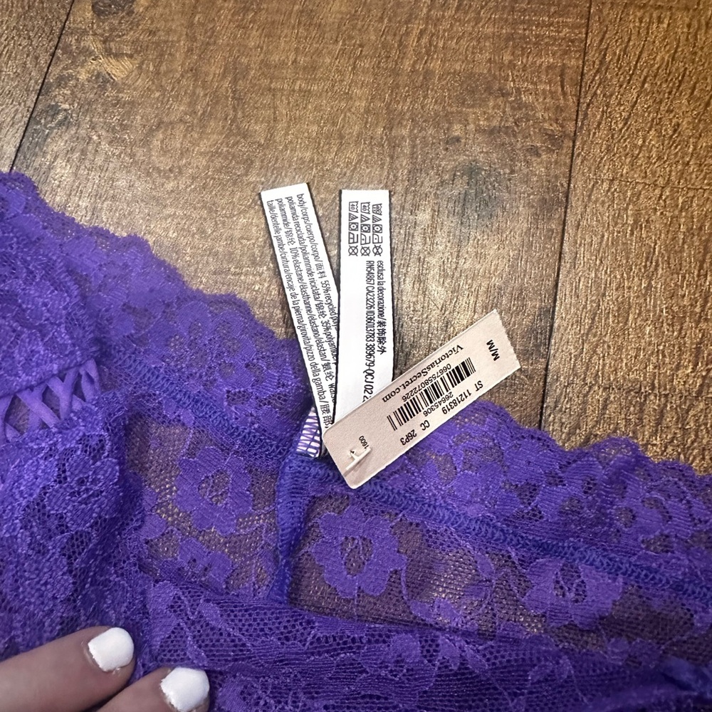 Victoria's Secret Bundle - Picture 3 of 11